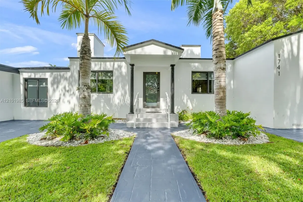 1741 SW 17th Ct, Miami: photo 1 of 38