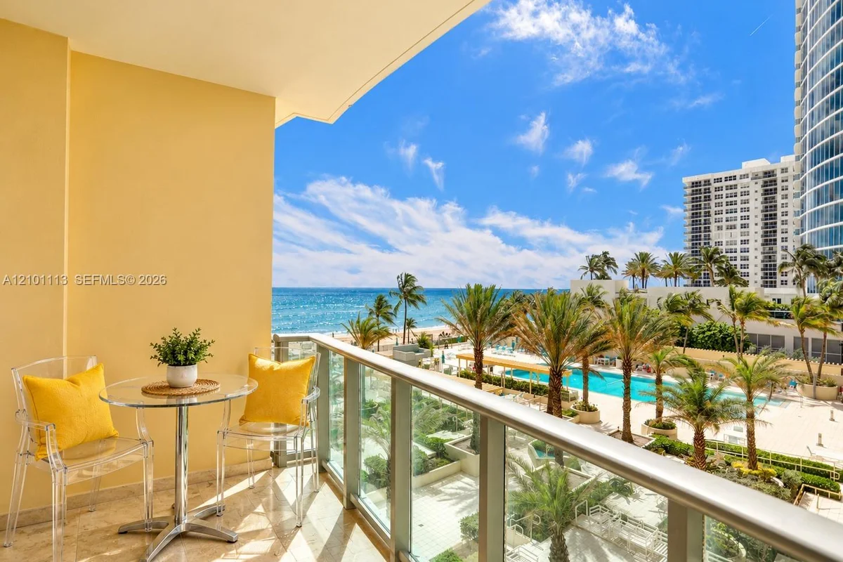 2501 S Ocean Dr #417, Hollywood: photo 1 of 25