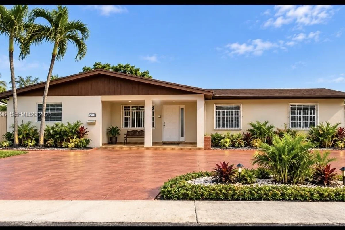 5015 SW 117th Ave, Miami: photo 1 of 20