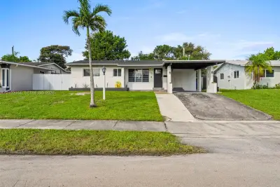 231 SW 28th Ter, Fort Lauderdale: photo 1 of 44