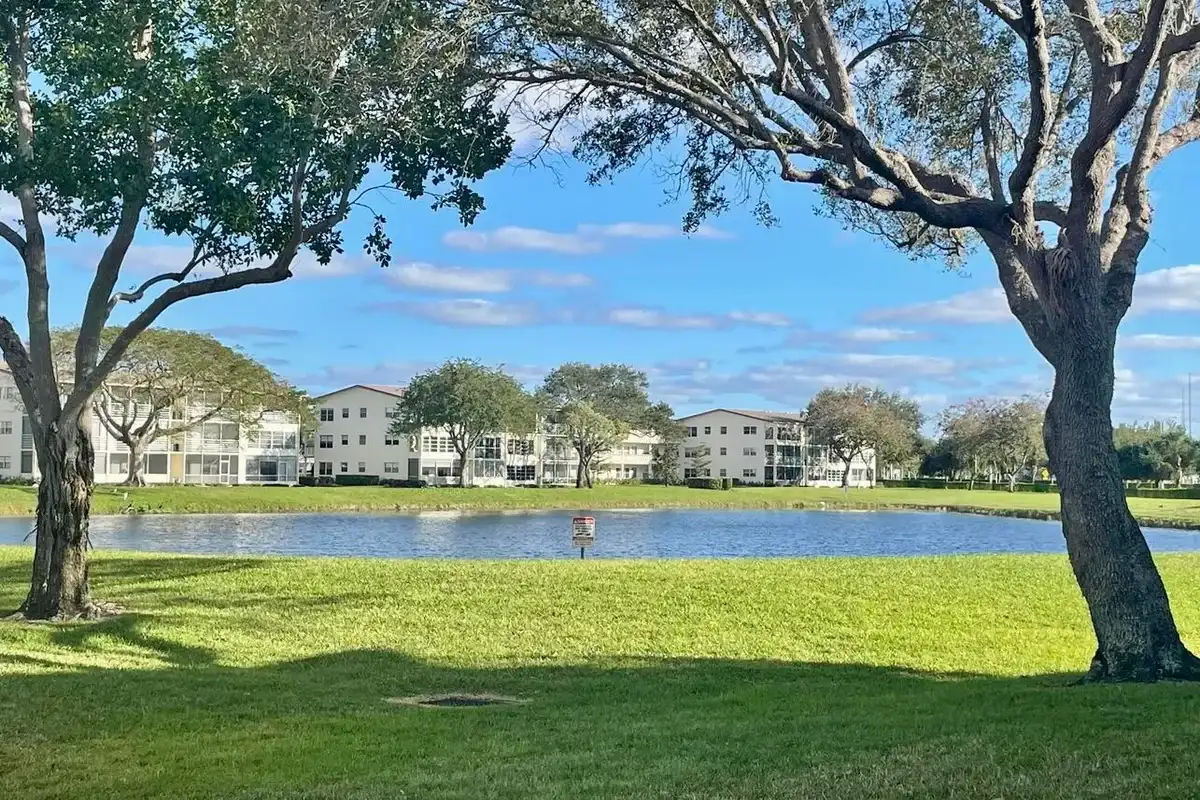 7 Preston A, Boca Raton: photo 1 of 41