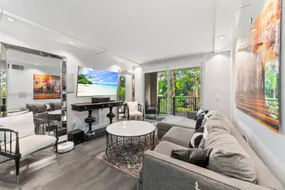 17145 N Bay Rd #4106, Sunny Isles Beach: photo 1 of 25