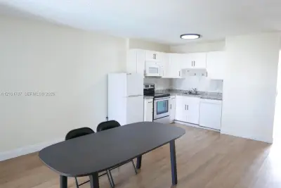 16410 Miami Dr #705, North Miami Beach: photo 1 of 16