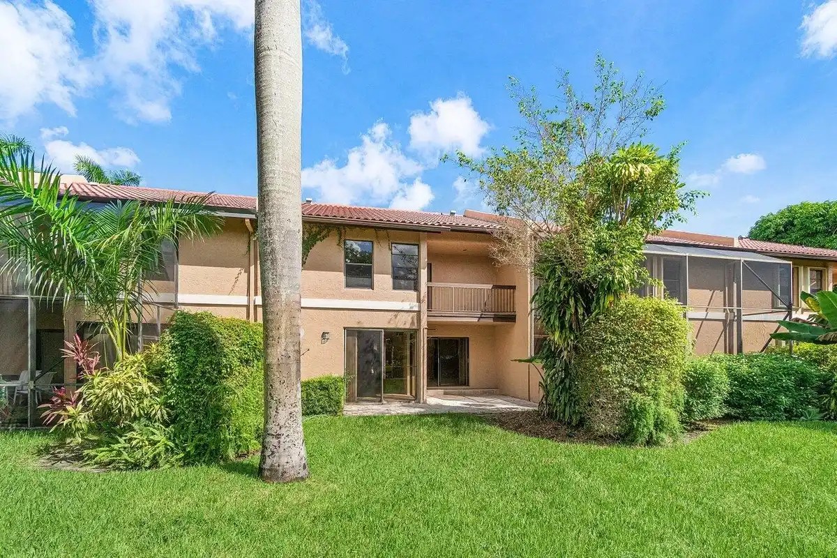 22068 Las Brisas Cir, Boca Raton: photo 1 of 41