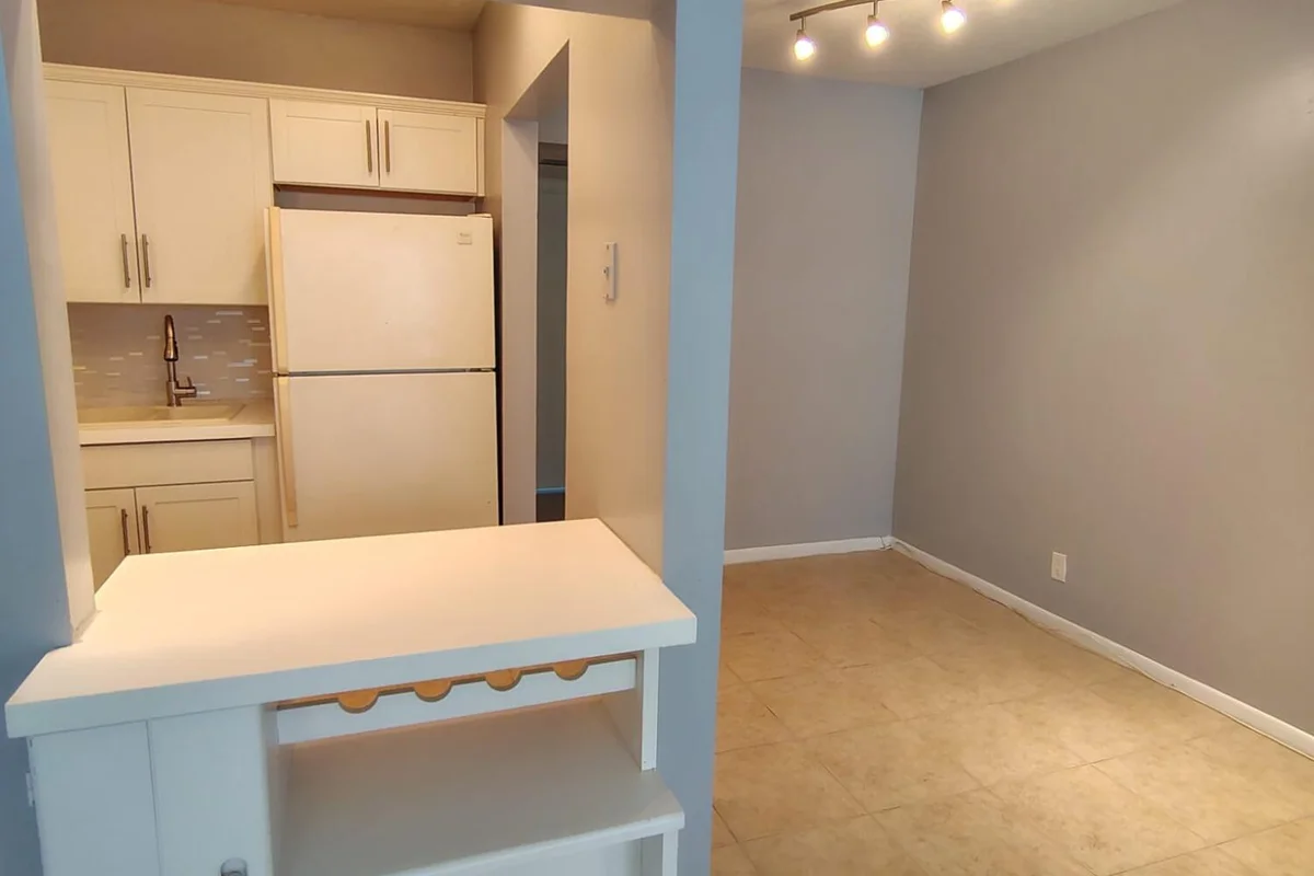 83 Easthampton D, West Palm Beach: photo 1 of 19