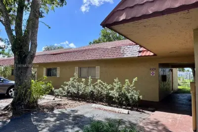 10742 La Placida Dr #8-B1, Coral Springs: photo 1 of 20