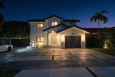 2026 SW 137th Pl, Miami: photo 1 of 27