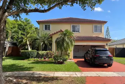9044 SW 212th Ln, Cutler Bay: photo 1 of 30