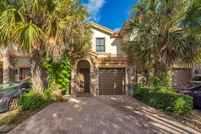 6946 NW Halton Park Ln #1, Coconut Creek: photo 1 of 28