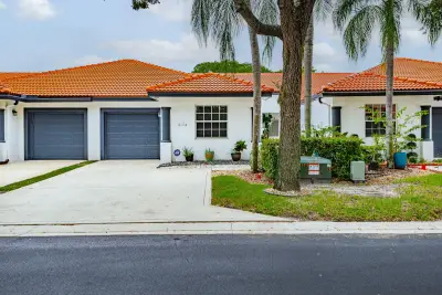 8106 Via Di Veneto, Boca Raton: photo 1 of 25