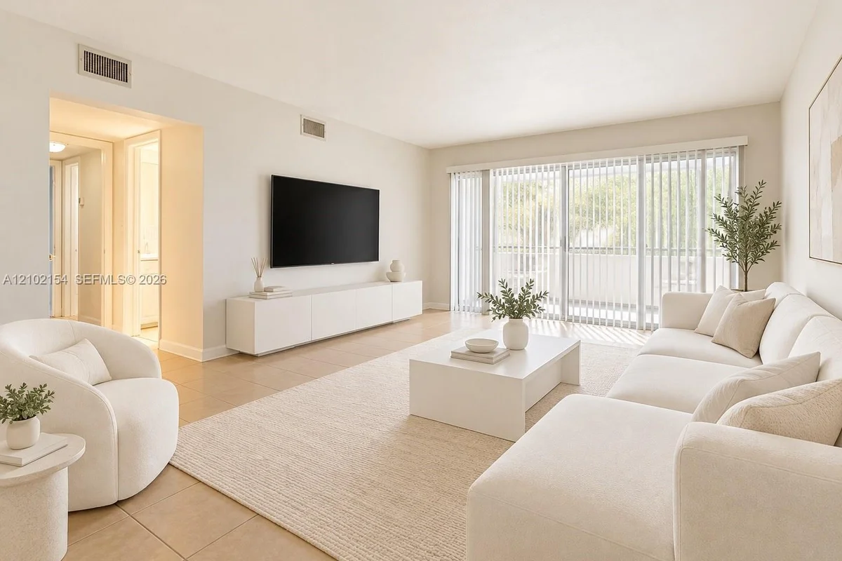 1735 Dewey St #201, Hollywood: photo 1 of 13