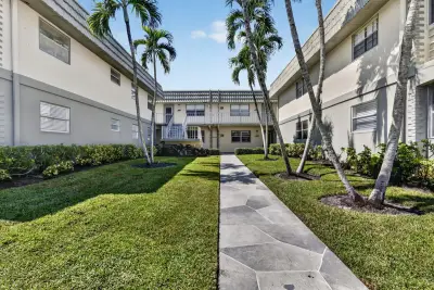 542 Monaco Way, Delray Beach: photo 1 of 26