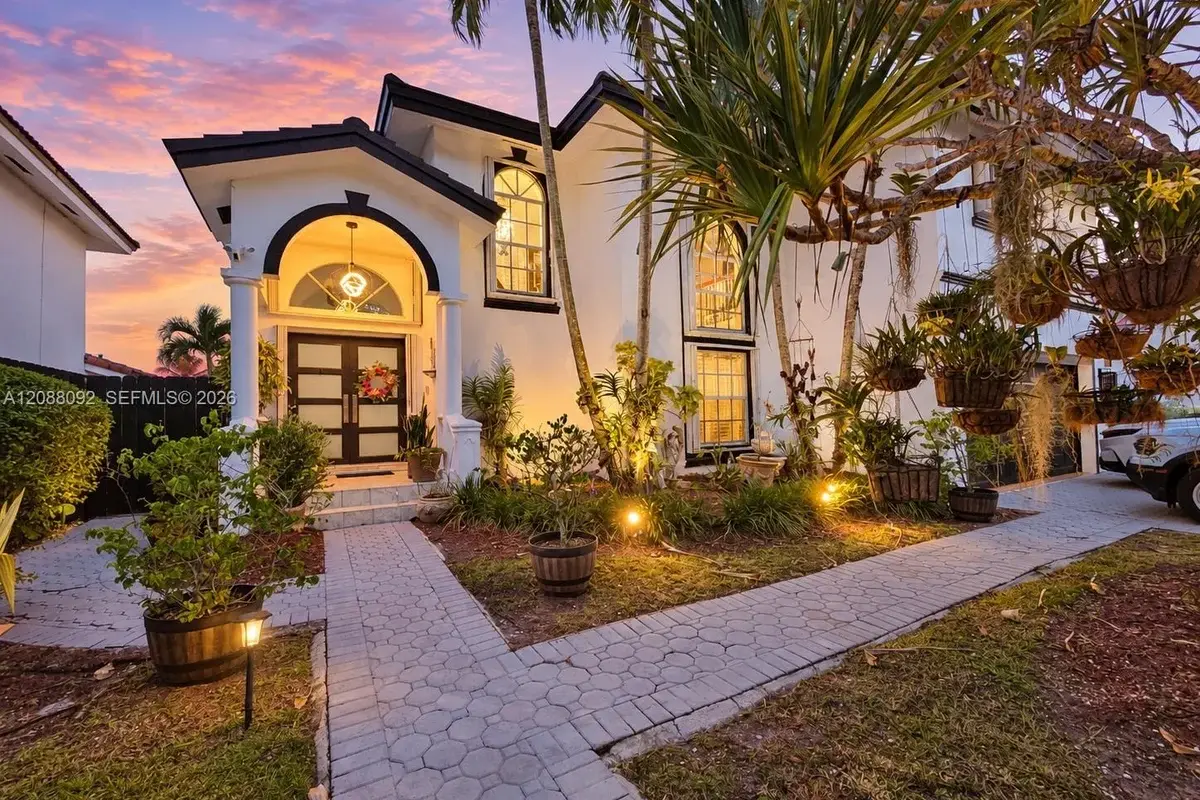 16020 SW 42nd Ter, Miami: photo 1 of 59