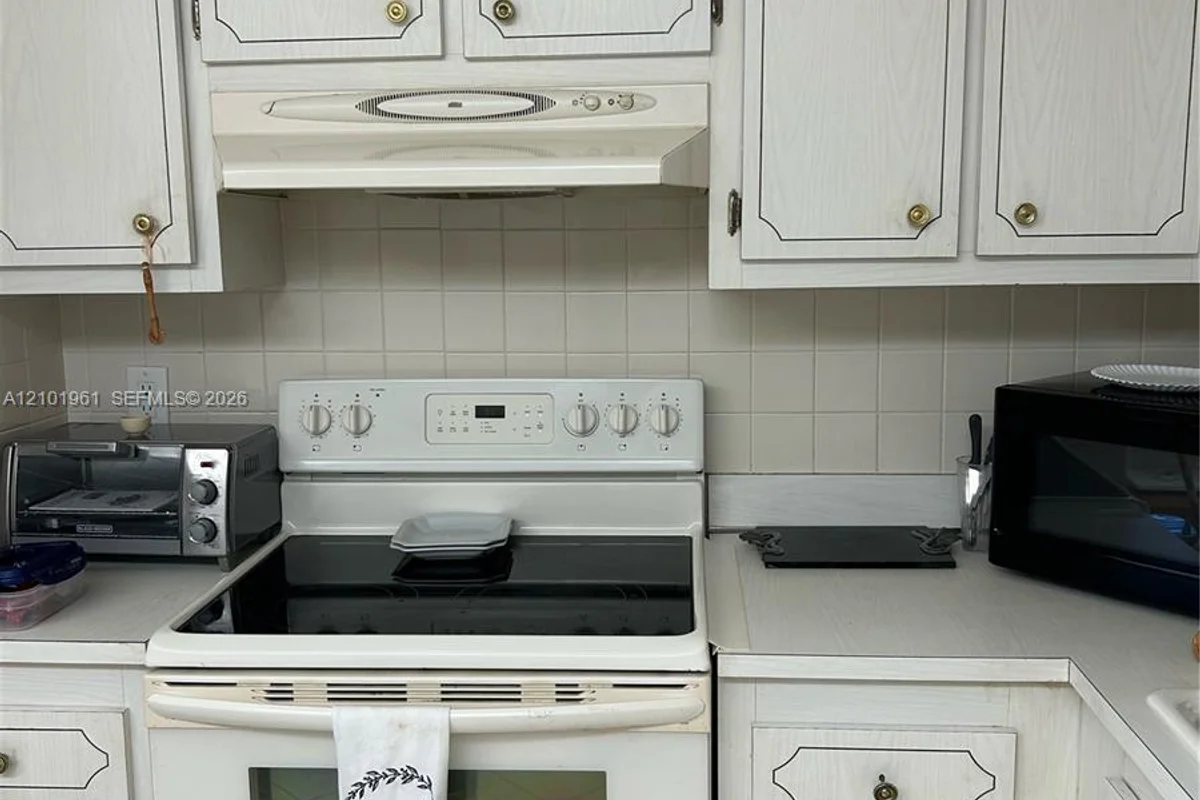 1550 NW 80th Ave #306, Margate: photo 1 of 14
