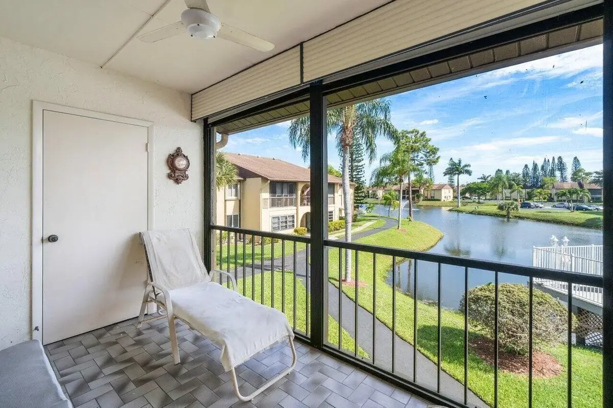 342 Pine Ridge Cir #B-2, Greenacres: photo 1 of 17