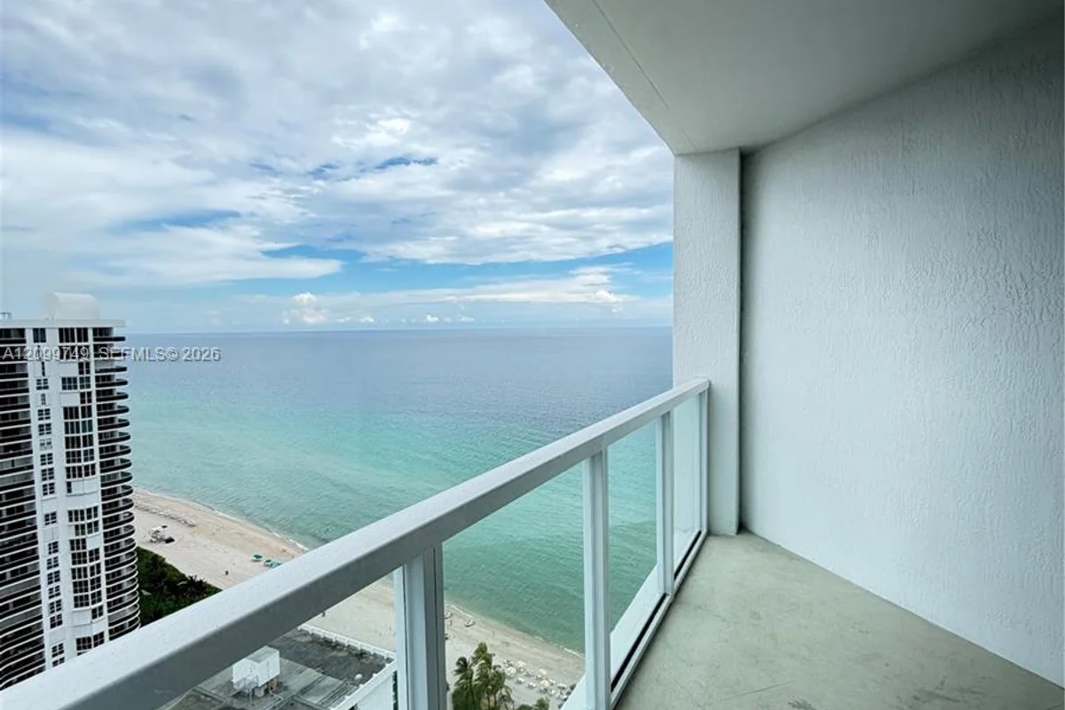 16699 Collins Ave #2806, Sunny Isles Beach: photo 1 of 17