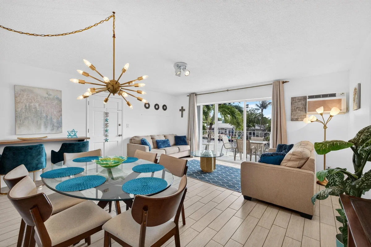 2830 NE 30th St #19, Fort Lauderdale: photo 1 of 48