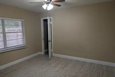3502 Riverside Dr, Coral Springs: photo 1 of 12