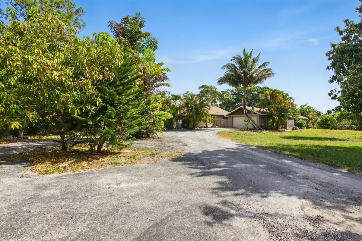 16319 E Burns Dr E #A, Loxahatchee: photo 1 of 36