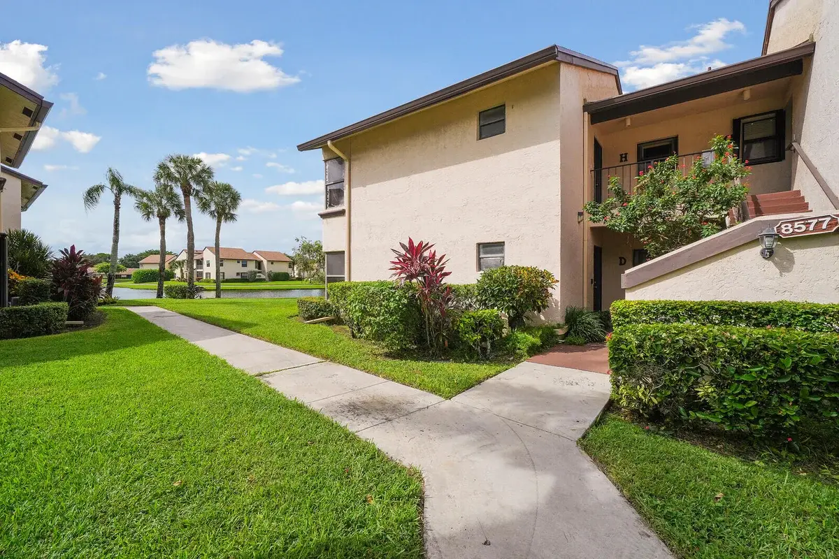 8577 Boca Glades Blvd W #D, Boca Raton: photo 1 of 38
