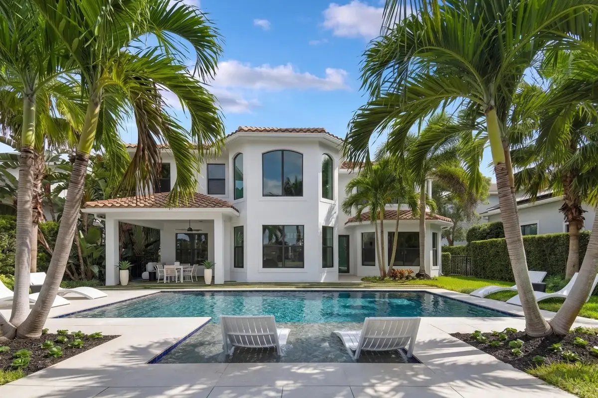 2565 NW 69th St, Boca Raton: photo 1 of 64