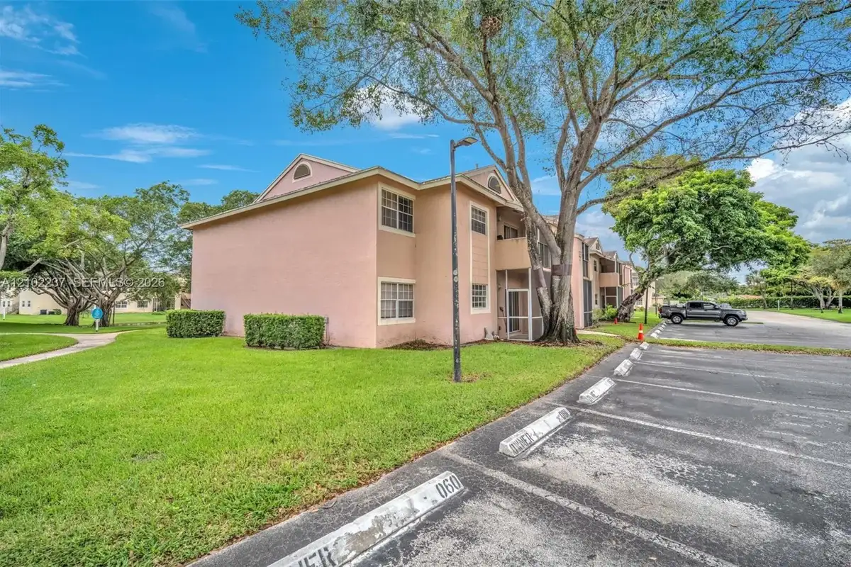 840 Cypress Park Way #M3, Deerfield Beach: photo 1 of 39