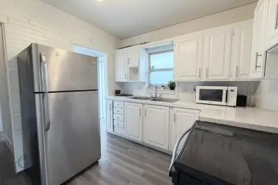 520 Hampton Rd, West Palm Beach: photo 1 of 16