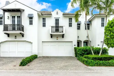 918 St George Blvd, Delray Beach: photo 1 of 9