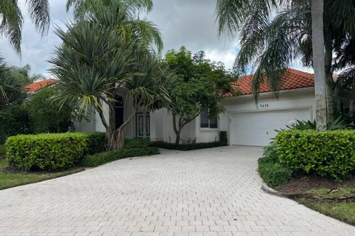 7131 Mallorca Crescent, Boca Raton: photo 1 of 28