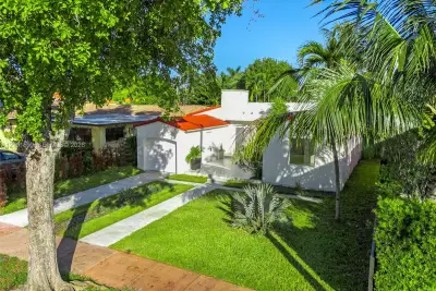 1371 71st St, Miami Beach: photo 1 of 47