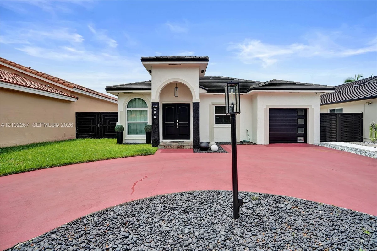 8816 NW 149th Ter, Miami Lakes: photo 1 of 48