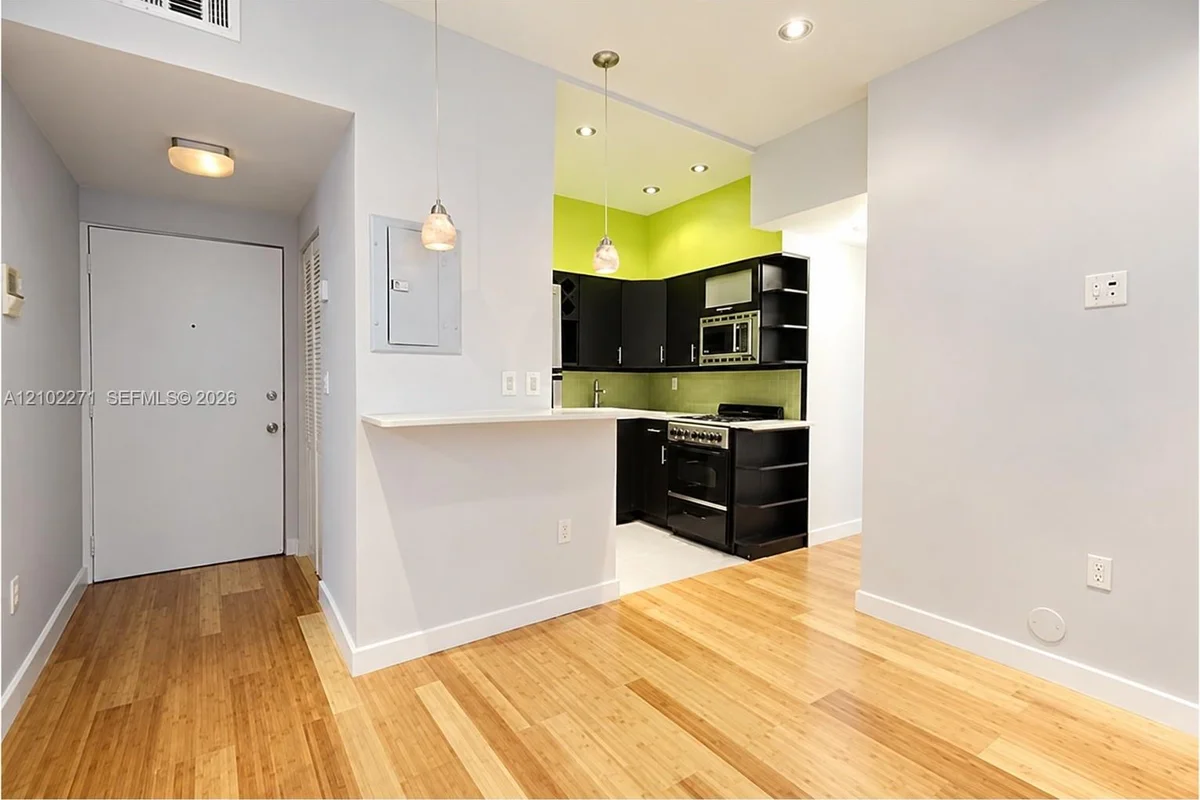 1218 Drexel Ave #103, Miami Beach: photo 1 of 14