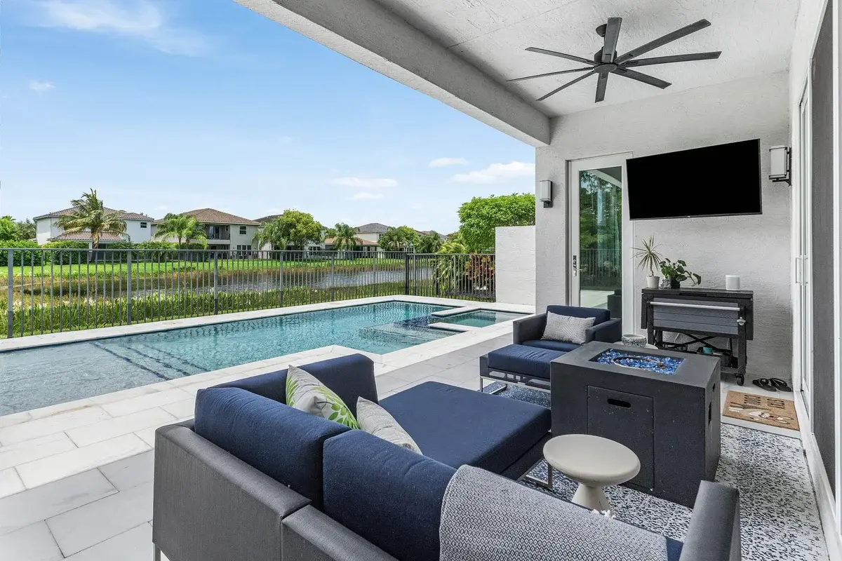 9663 Sterling Shores St, Delray Beach: photo 1 of 33