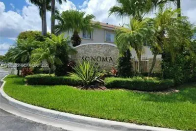 11352 NW 56th St, Doral: photo 1 of 15