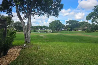 Villa in Deerfield Beach: photo 1 of 4