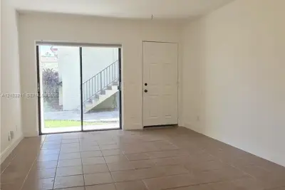 3254 NW 104th Ave, Coral Springs: photo 1 of 16
