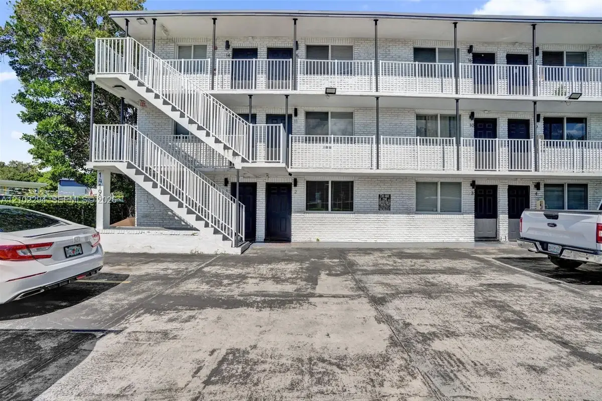 14190 W Dixie Hwy #2, North Miami: photo 1 of 22