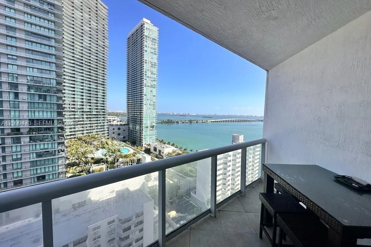480 NE 30th St #1704, Miami: photo 1 of 13
