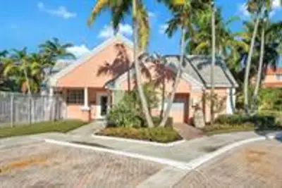 1205 Crystal Way #D, Delray Beach: photo 1 of 32
