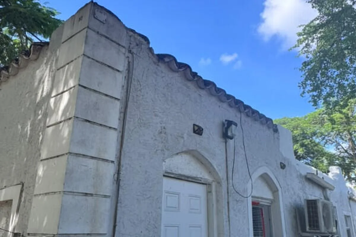 261 NW 81st St #C, Miami: photo 1 of 8