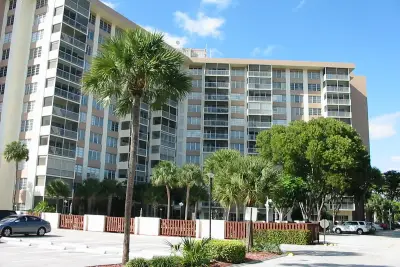 10777 W Sample Rd #203, Coral Springs: photo 1 of 8