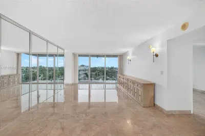 2655 Collins Ave #702, Miami Beach: photo 1 of 25