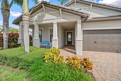 8376 Hanoverian Dr, Lake Worth: photo 1 of 59