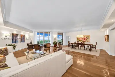 60 Edgewater Dr #14E, Coral Gables: photo 1 of 34