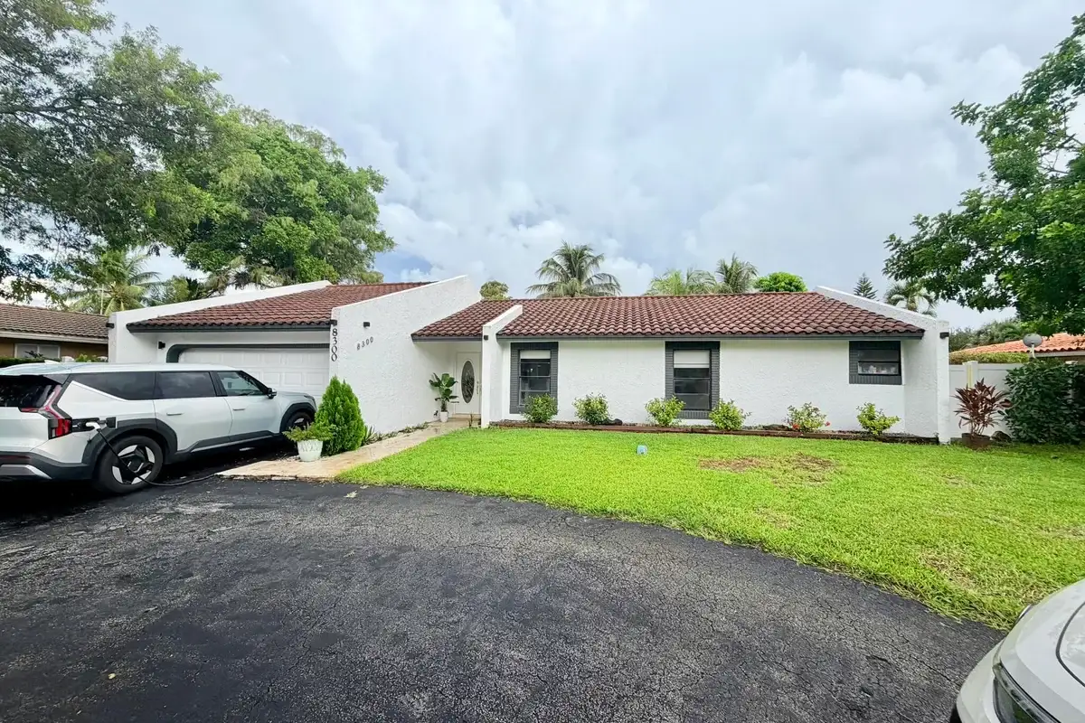 8300 NW 14th Ct, Coral Springs: photo 1 of 42