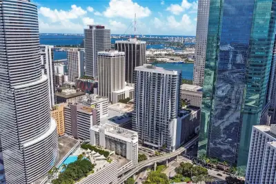 151 SE 1st St #1003, Miami: photo 1 of 16