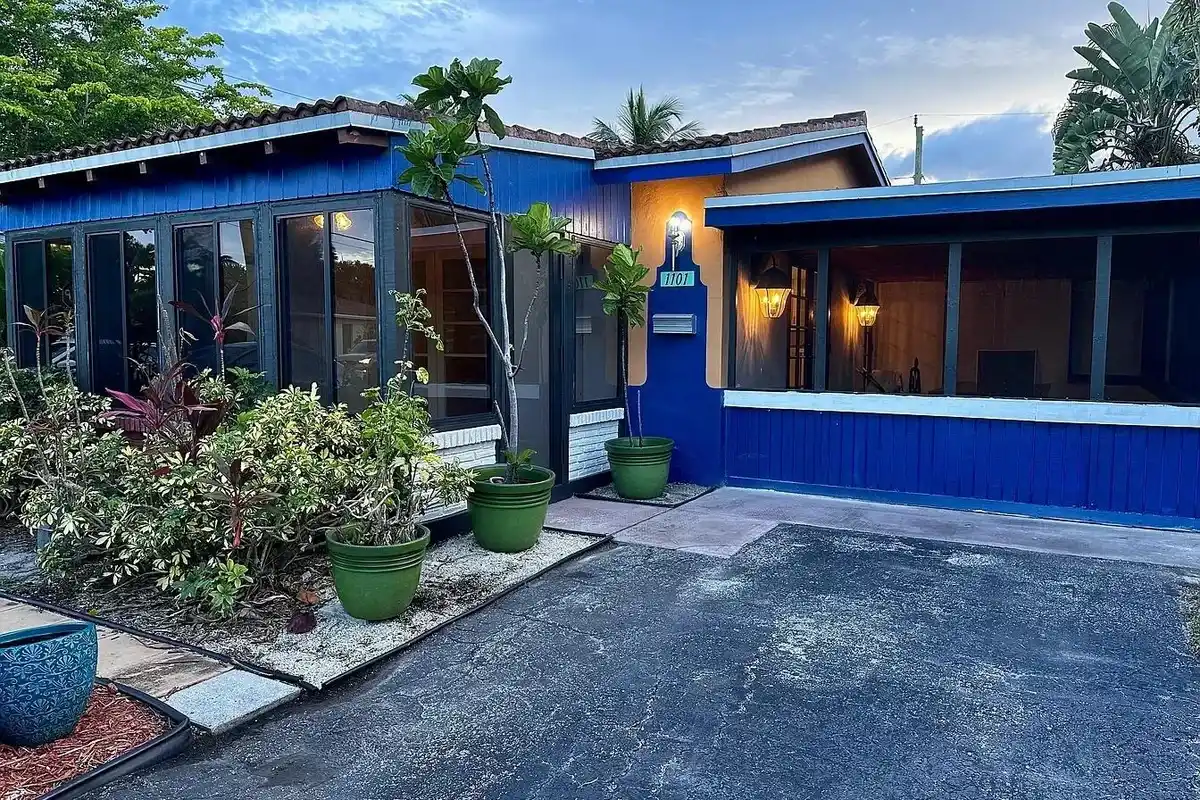1101 NE 12th Ave, Fort Lauderdale: photo 1 of 20