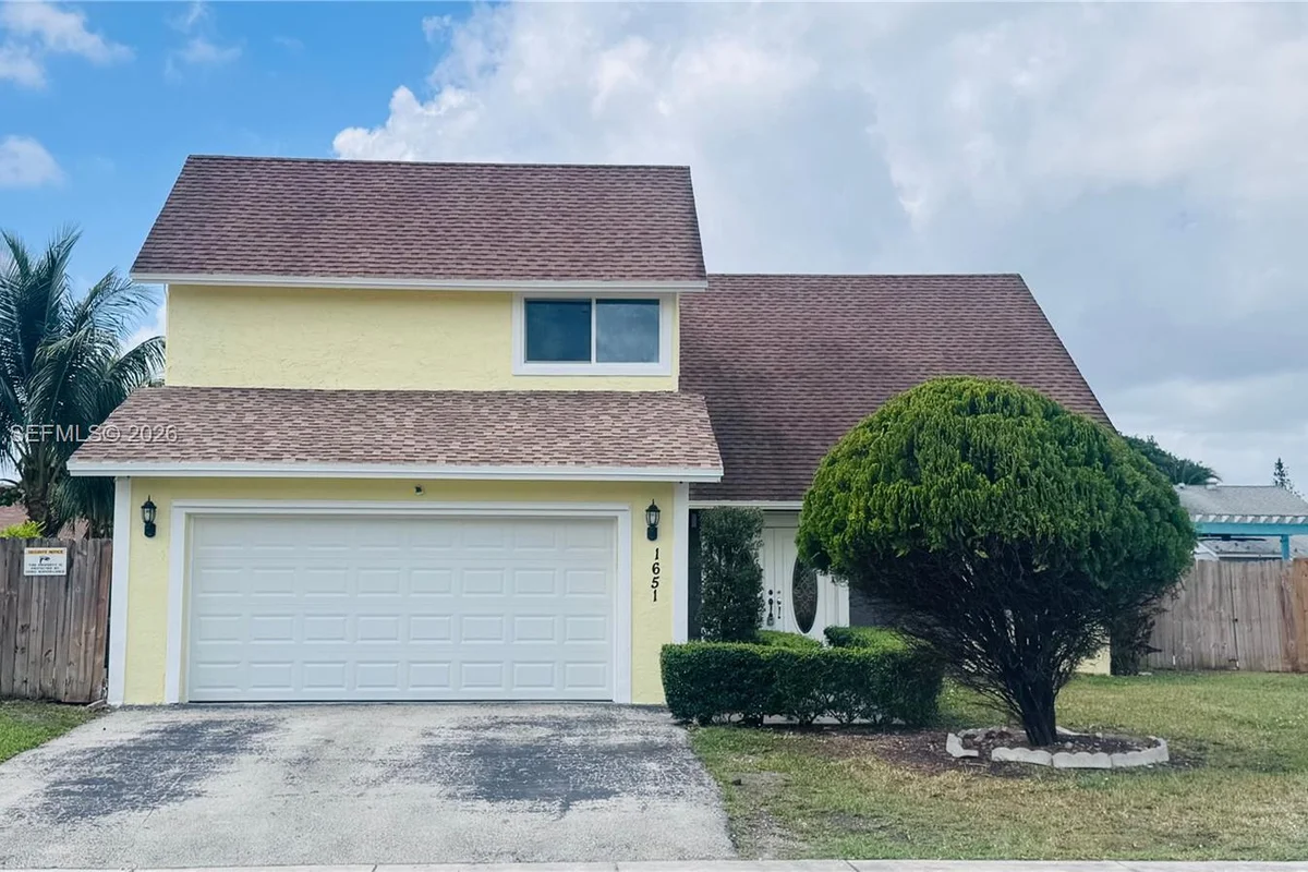 House in Homestead: photo 1 of 40