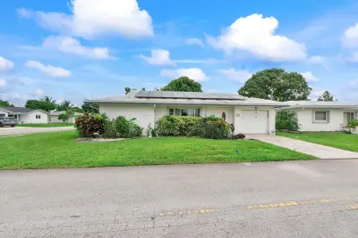 7510 NW 71st Ave, Tamarac: photo 1 of 24