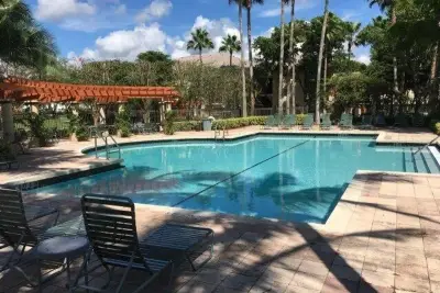 4163 N Haverhill Rd #1211, West Palm Beach: photo 1 of 10